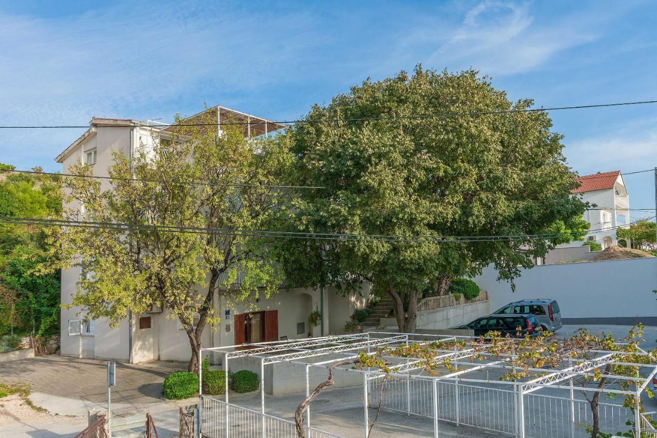Apartments Amulic Duce Exterior photo